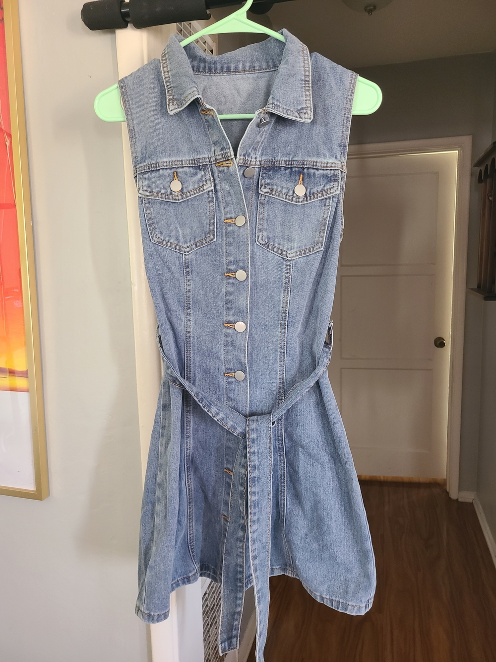 Sleeveless Light Wash Denim Button-Front Dress with Tie Belt